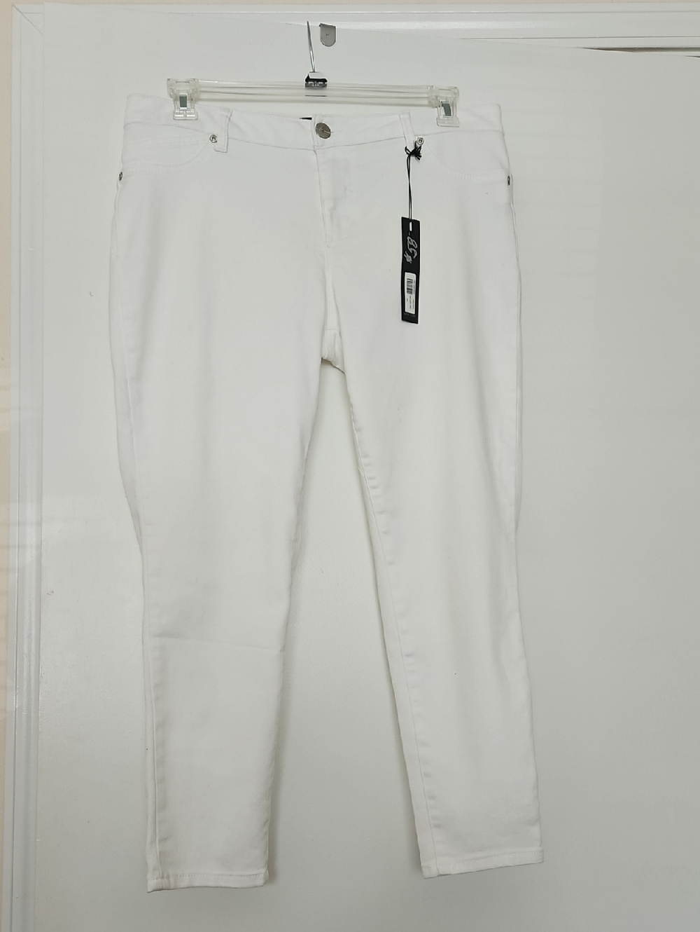 A3 Design White Women Skinny Jeans